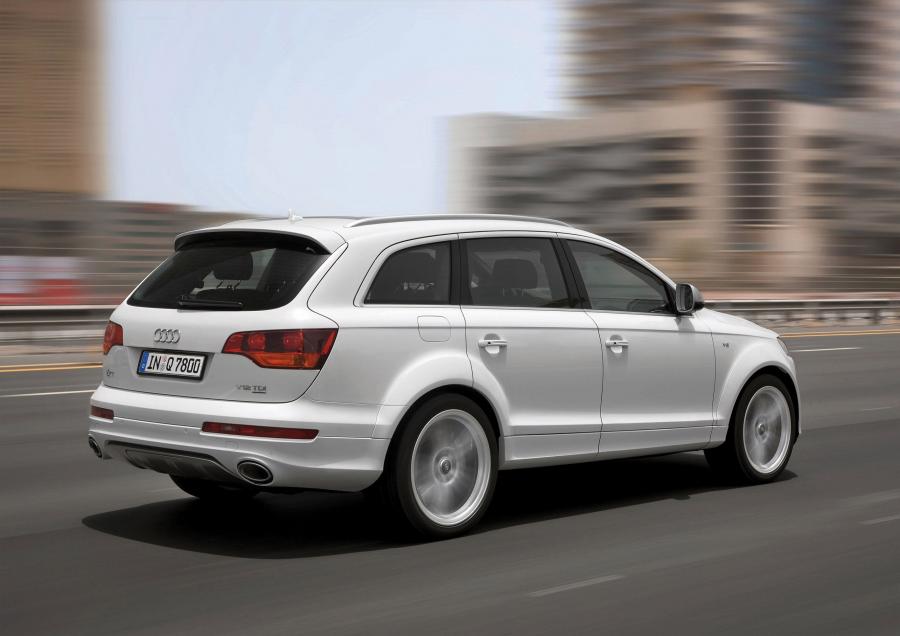  Audi Q7 V12 TDI Quattro (4L) 2008 года  (фото 12 из 73)